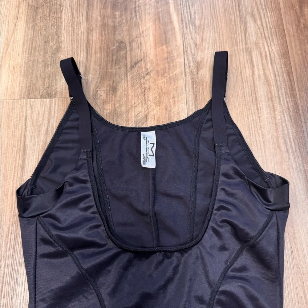 Maidenform Black Shapewear Ultra Firm Bodysuit, Medium - Picture 8 of 16